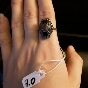 925 silver with amethyst stone in center